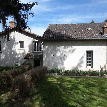 Bed and Breakfast L'esquilon Chambre d'hôte à Thiat Extérieur photo