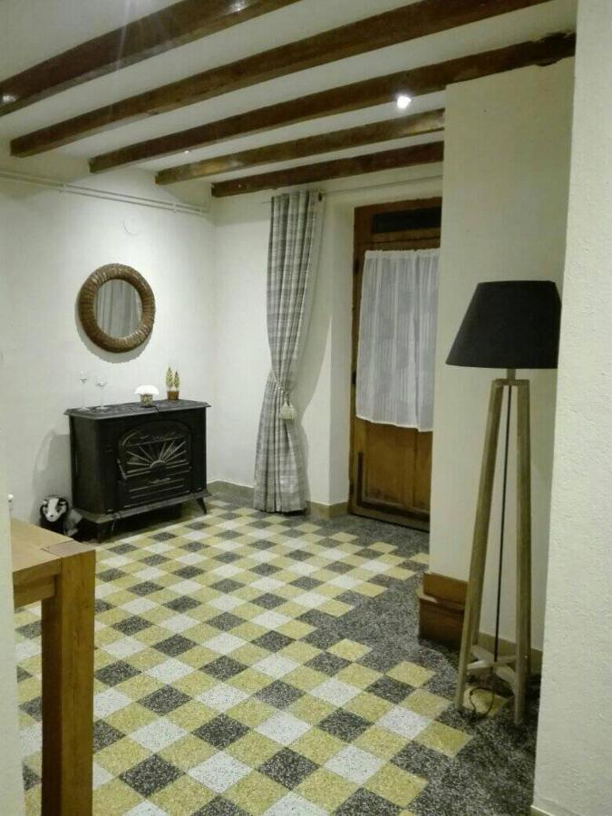 Bed and Breakfast L'esquilon Chambre d'hôte à Thiat Extérieur photo